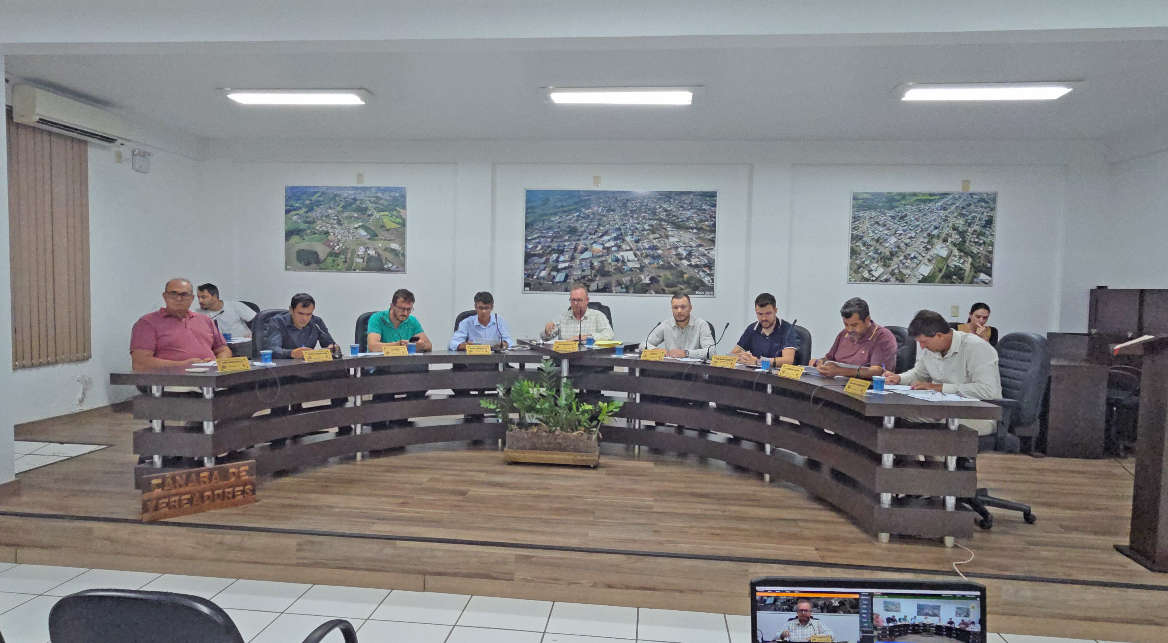 Câmara de Vereadores realiza mais uma sessão Ordinária com análise de projetos e anúncio de recursos para o município