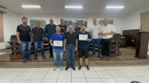 Fábio Muniz e Matheus Lazzarim são homenageados na câmara de vereadores